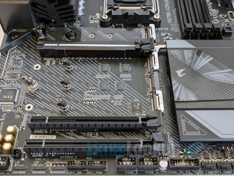 GIGABYTE X870E AORUS ELITE WIFI7 Motherboard Linux Review